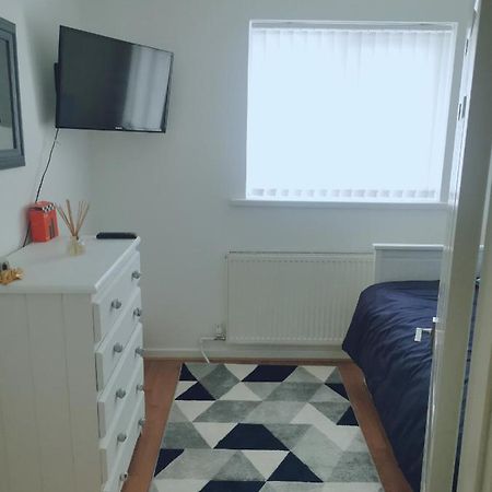 Room In A Friendly Home In A Quite Neighborhood Of Cardiff Dış mekan fotoğraf